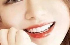 如何快速美白牙齒