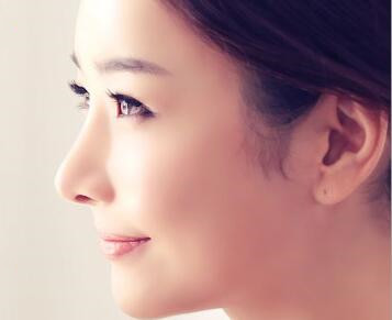 鼻尖成形術的缺點：