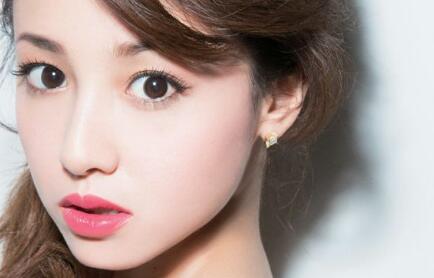 硅膠隆鼻要多少錢？專業(yè)人士為你解密！