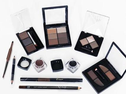 做自體脂肪填充臉部術(shù)后8天可以化妝嗎?