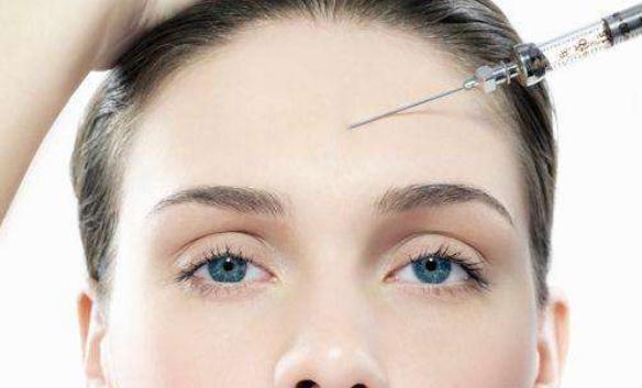 擔(dān)心有副作用，額頭凹陷填充玻尿酸好不好？