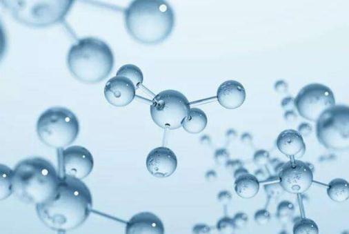 玻尿酸豐唇后多久能接吻？打開kiss的正確方式！