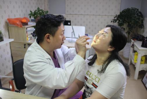 硅膠隆鼻沒問題嗎?