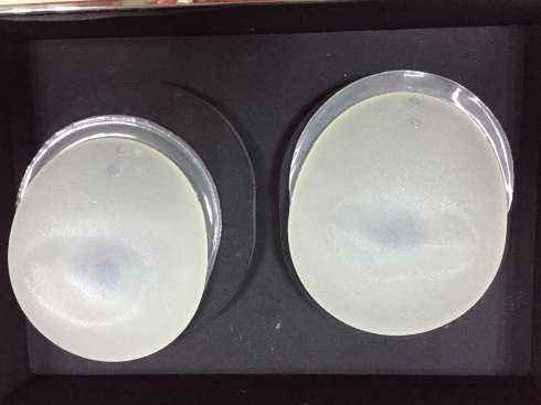 妙桃琴面豐胸假體型號大小參考 看你適合多大的