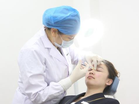 注射隆鼻維持時間