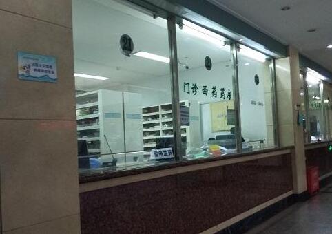 呂成志醫(yī)生-簡介資料-資質(zhì)-口碑-大連皮膚病醫(yī)院