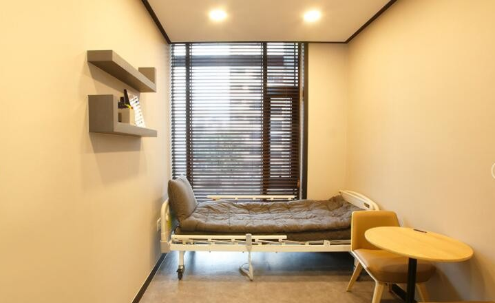 盧相勛醫(yī)生-資料簡介-口碑-資質(zhì)-韓國盧相勛整形外科