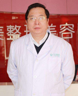 廣州后勤醫(yī)院羅盛康隆胸案例及醫(yī)生概況一覽