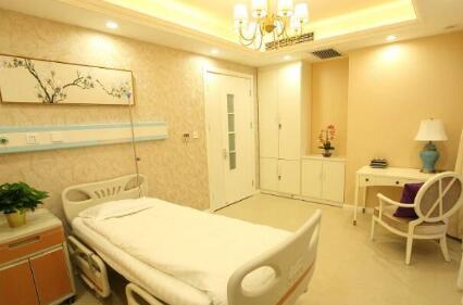 西安醫(yī)學院第一附屬醫(yī)院整形美容科怎么樣？是公立三甲嗎