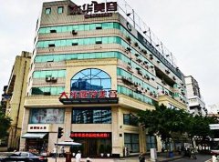 成都大華醫(yī)學美容醫(yī)院價格表費用清單|醫(yī)生擅長項目推薦