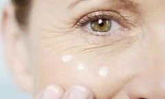 有什么簡(jiǎn)單的去除魚尾紋的方法嗎?要做好哪些防范?