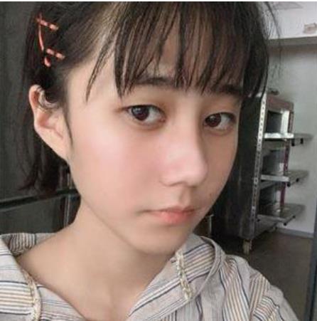 總覺(jué)得自己的鼻子好丑，嚴(yán)重影響了自己的面值