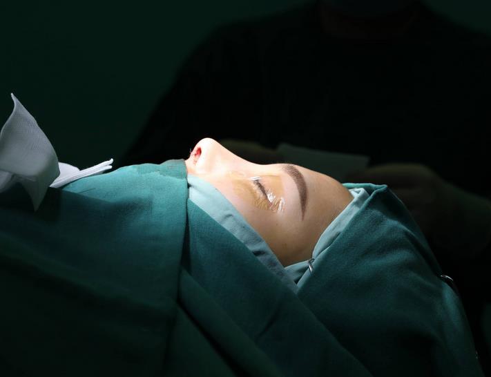 北京柏麗隆鼻價(jià)格多少？真實(shí)案例對比圖及費(fèi)用表參照