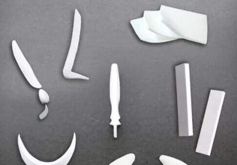 硅膠隆鼻前需要注意什么?過程中需要注意什么?術(shù)后怎么辦?