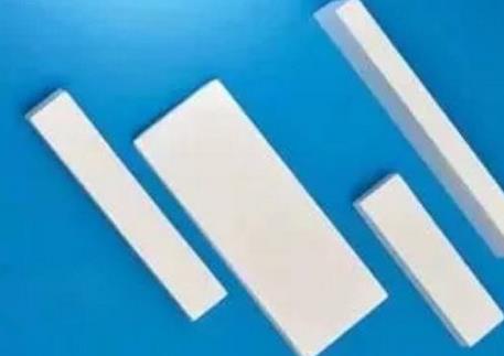 膨體隆鼻材料取出后多長(zhǎng)時(shí)間可以修復(fù)，修復(fù)的較佳時(shí)機(jī)是什么時(shí)候?