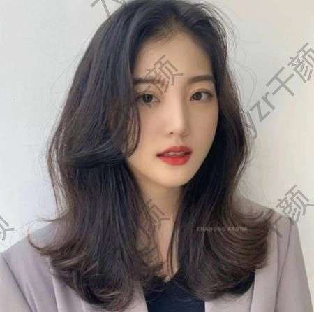 韓風(fēng)發(fā)型風(fēng)靡全球：外翻浪漫卷、松亂棉花糖卷、柔美黛安燙