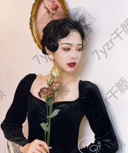 【復(fù)古妝容秘籍】揭秘宋妍霏的60年代風(fēng)格，讓你化身時(shí)尚復(fù)古女神！